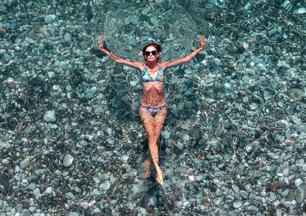 CoolSculpting - Swimming Lady